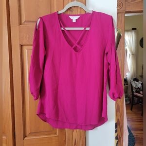 Like New Decree Magenta Pink V-Neck Strappy Flowy Blouse W 3/4 Sleeve S